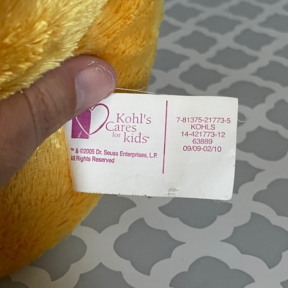 Dr Seuss The Lorax Plush Kohls Cares for Kids 15" toy soft EUC - Picture 9 of 9